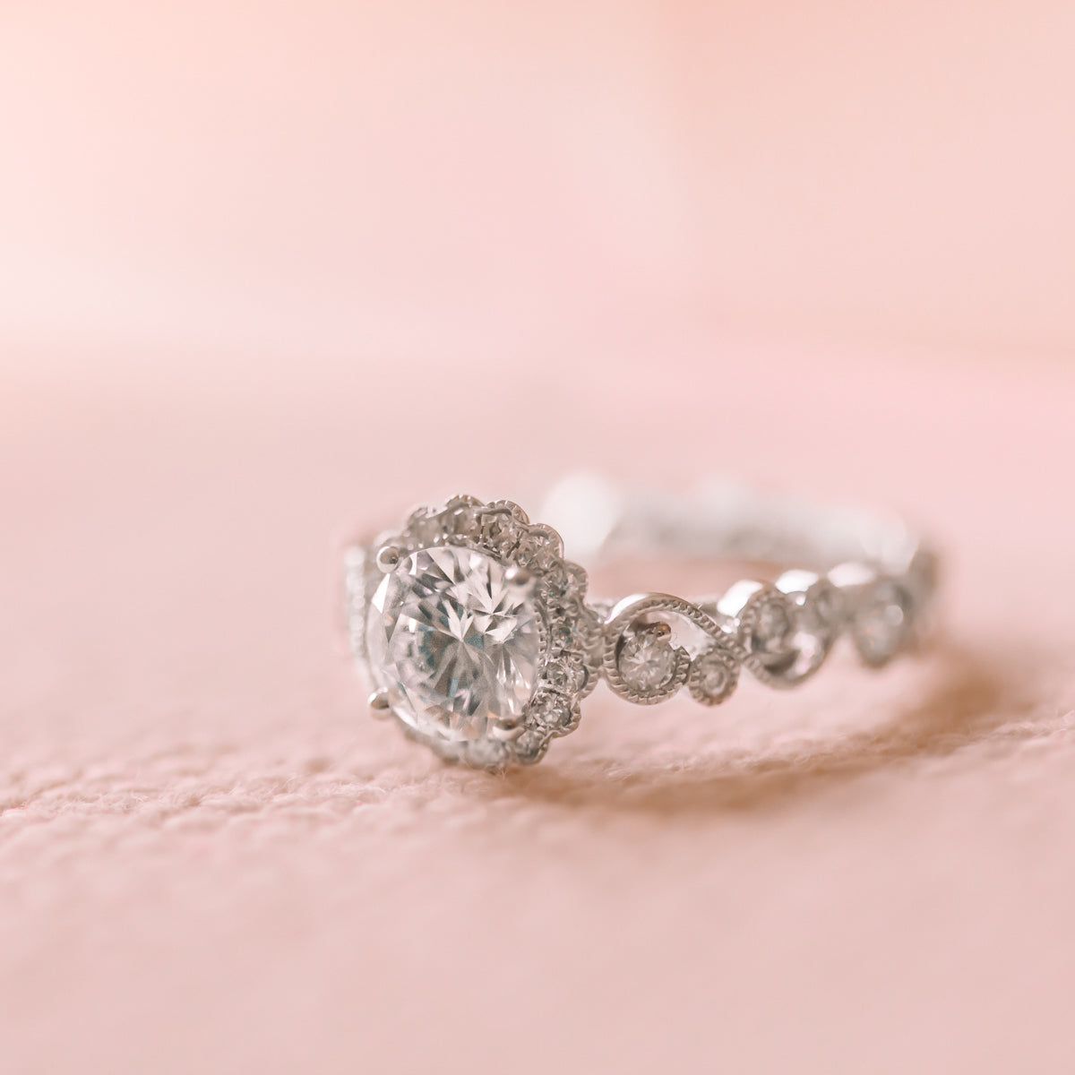 Lace Milgrain Scalloped Halo Diamond Engagement Ring