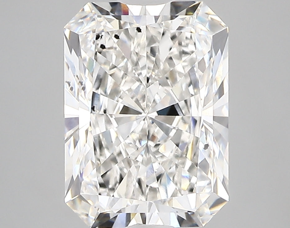 3.43 Carat Radiant IGI Labgrown Diamond, With Certificate ID 577307707