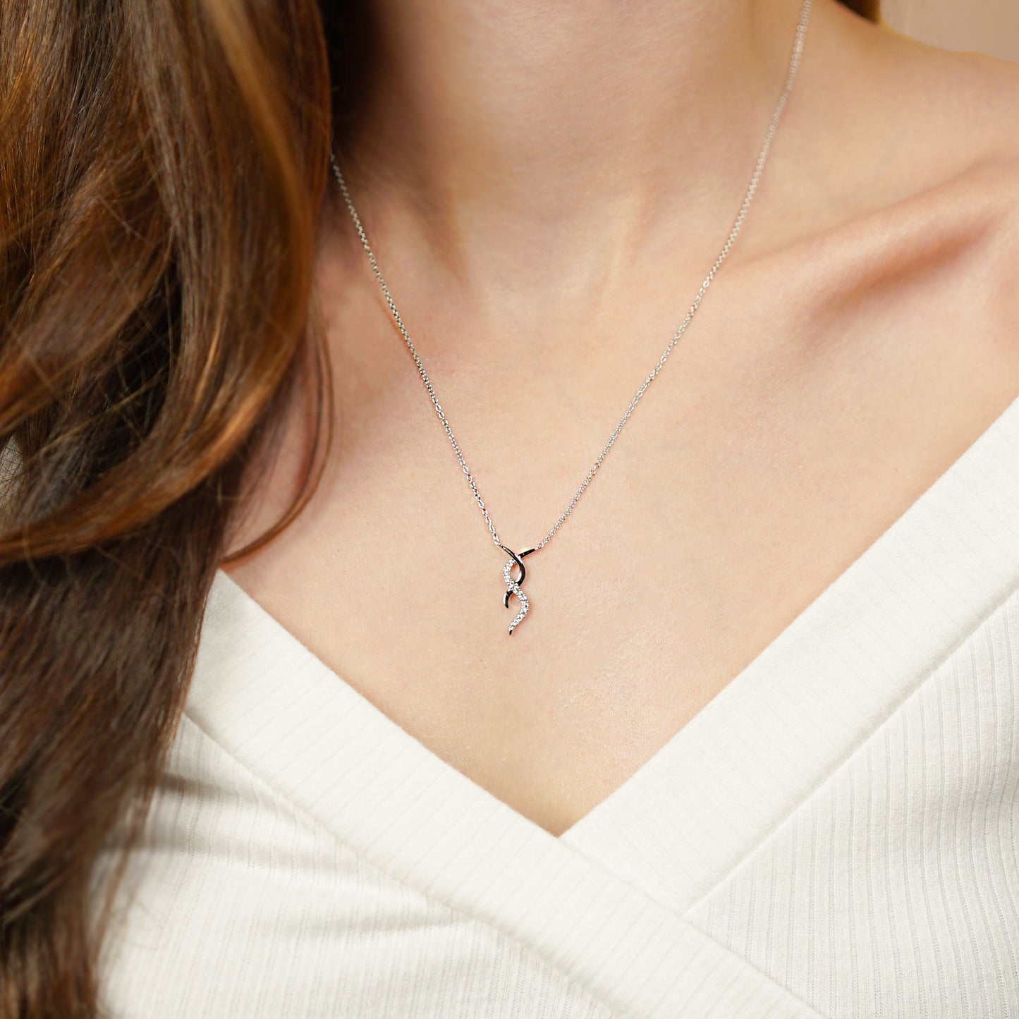 Elegant Diamond Twist Necklace